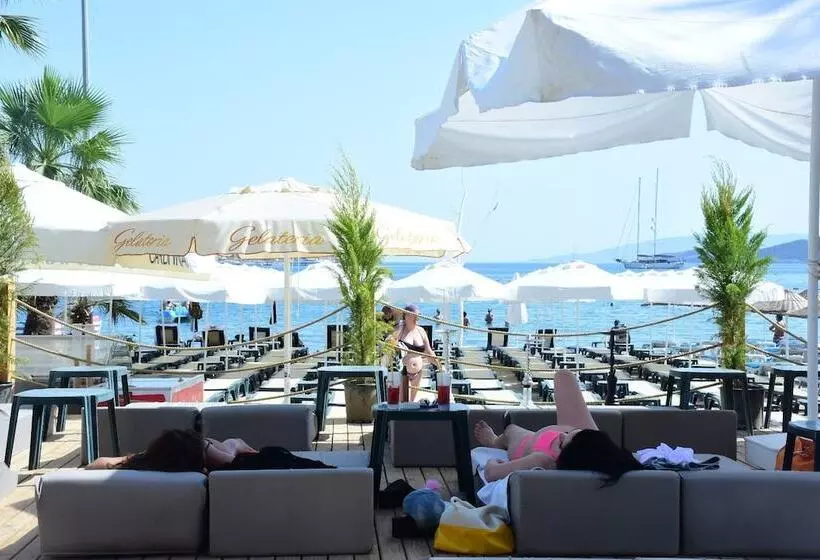 호텔 Sun Beach Resort