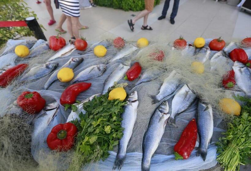 هتل Turunc Resort