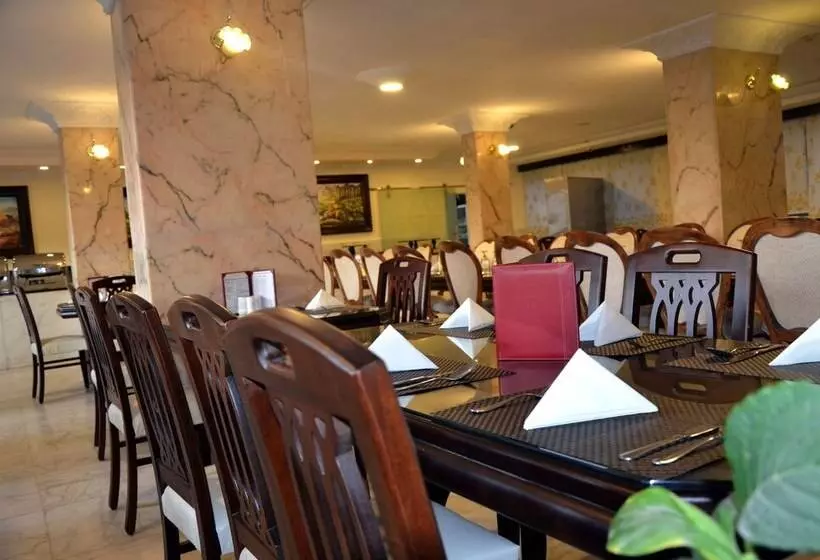 هتل Amra Palace International