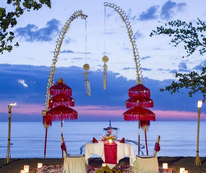 ホテル Bali Taman Beach Resort & Spa Lovina