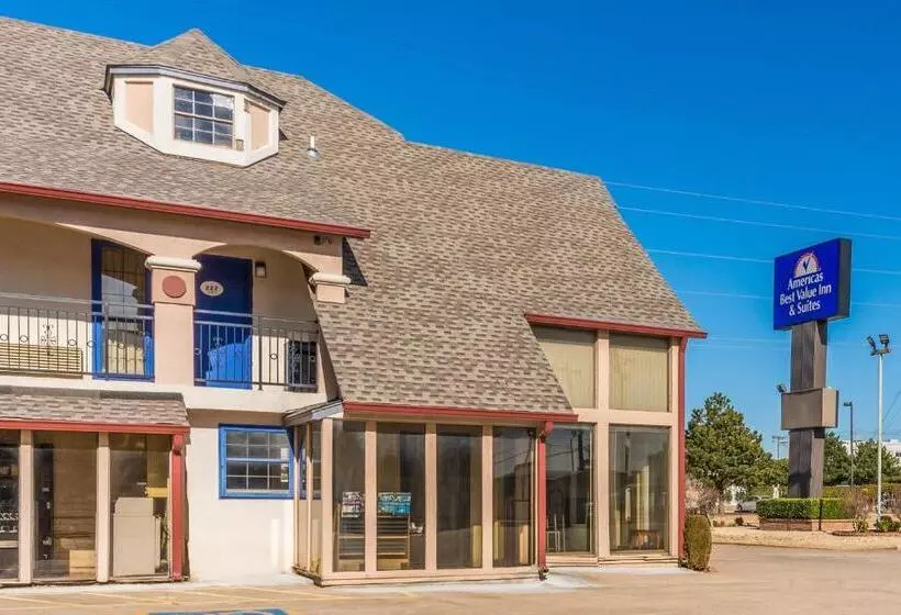 ホテル Econo Lodge Inn & Suites