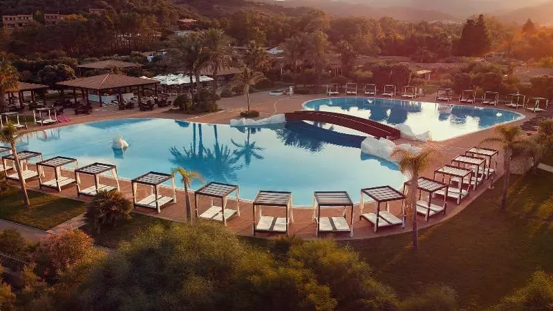 Отель Garden Beach