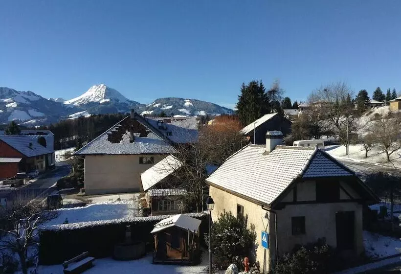 فندق Hôtel Restaurant Le Gruyérien