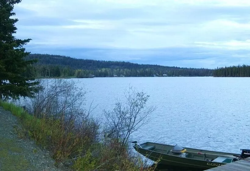 Отель Lac Le Jeune Resort