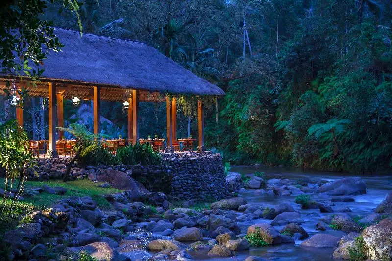 בית מלון כפרי The Royal Pita Maha