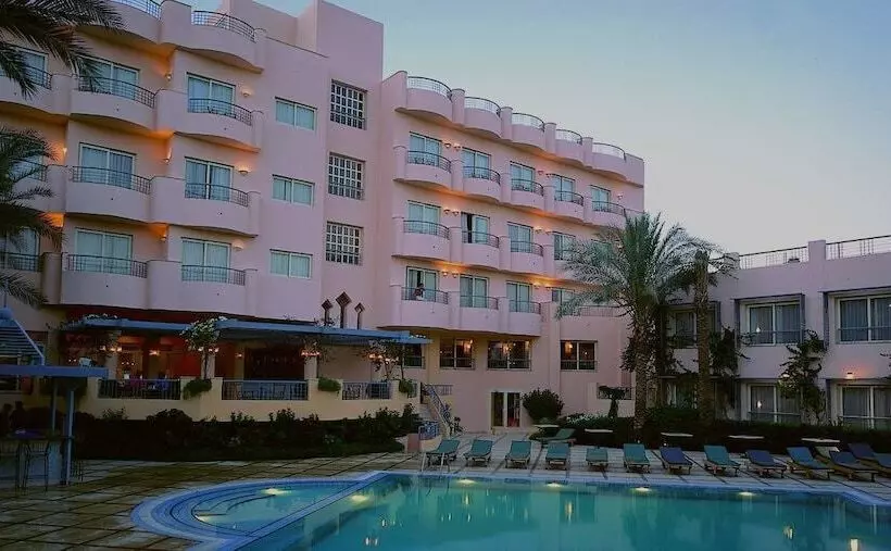 Отель Sea Garden