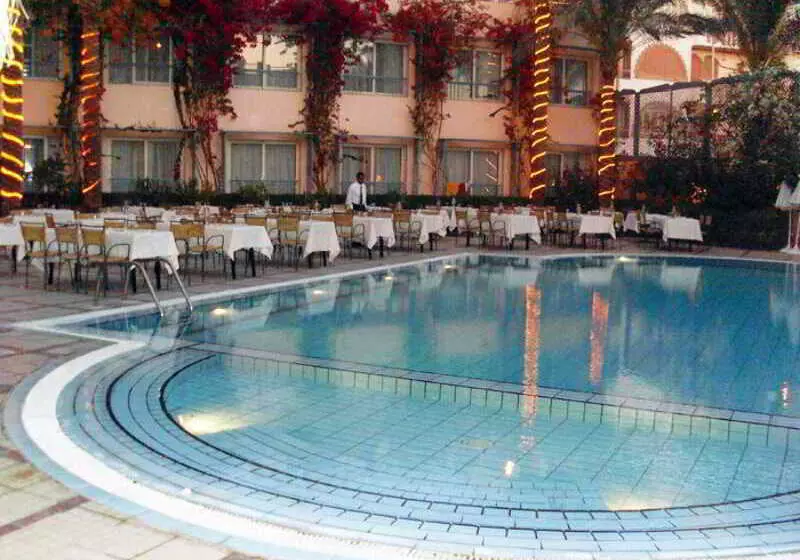 Отель Sea Garden