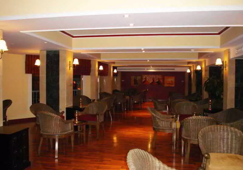 Отель Sea Garden