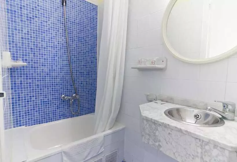 Отель Cala Bona Y Mar Blava