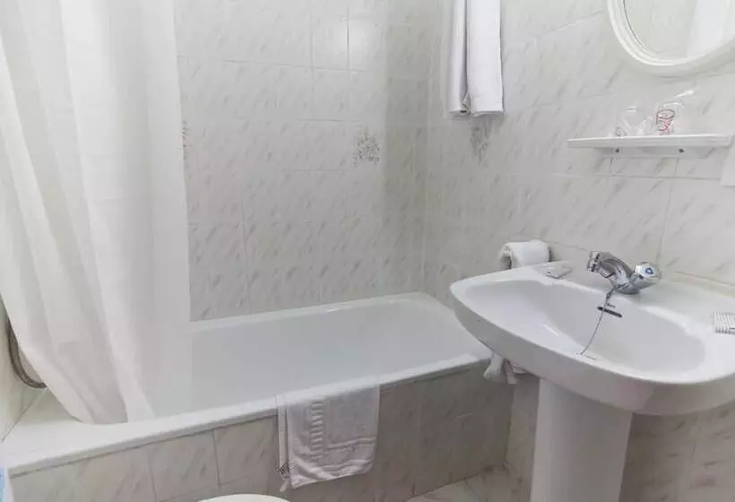 Отель Cala Bona Y Mar Blava