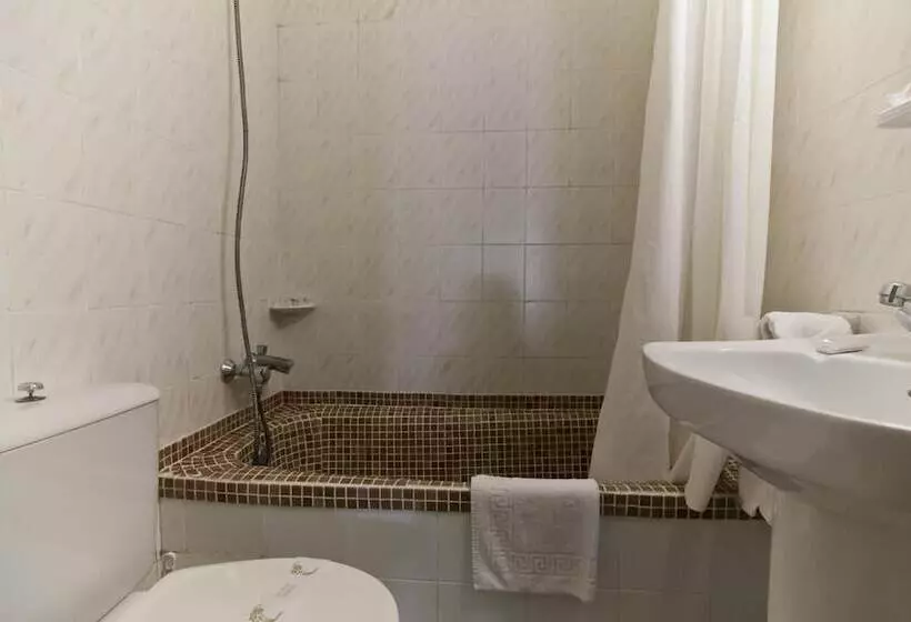 Отель Cala Bona Y Mar Blava