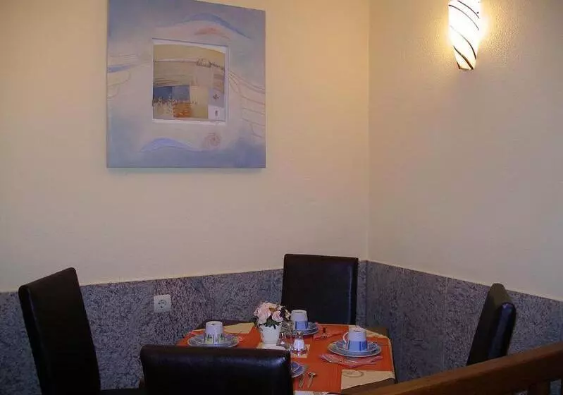 هتل Elbe Street 34