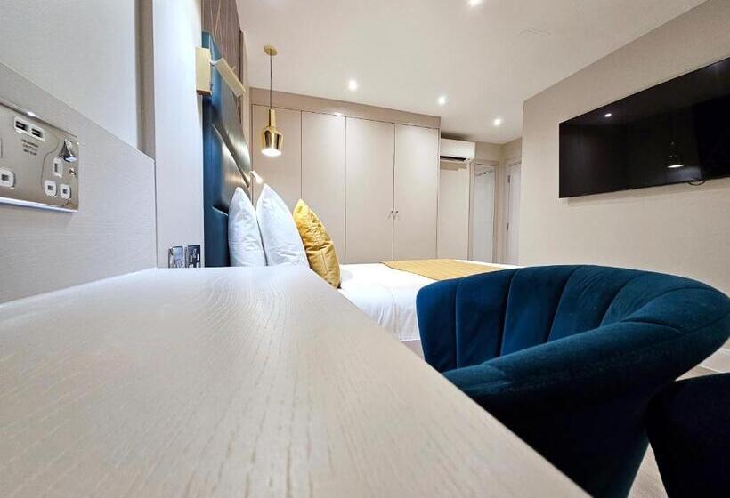 هتل Nox Hyde Park