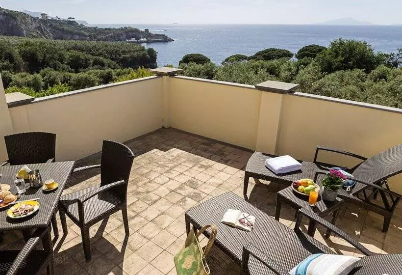 Отель Relais Regina Giovanna