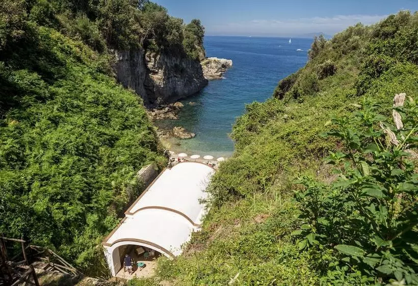 Отель Relais Regina Giovanna