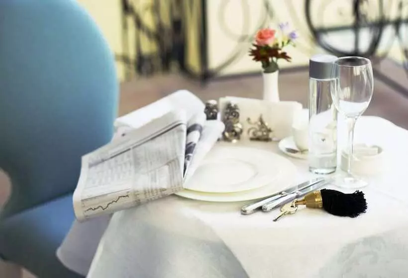 هتل Vozdvyzhensky Boutique