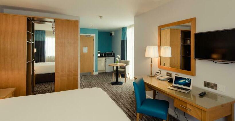 Aspect Hotel Park West