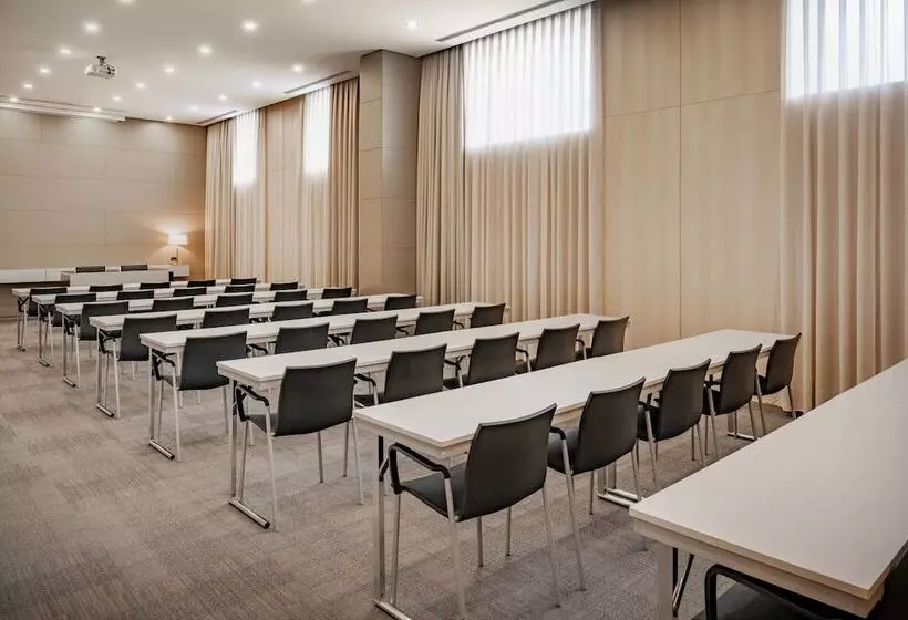 Ac Hotel Porto By Marriott