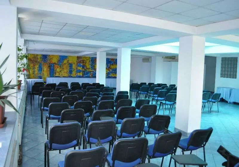 Отель Alcadibo Center