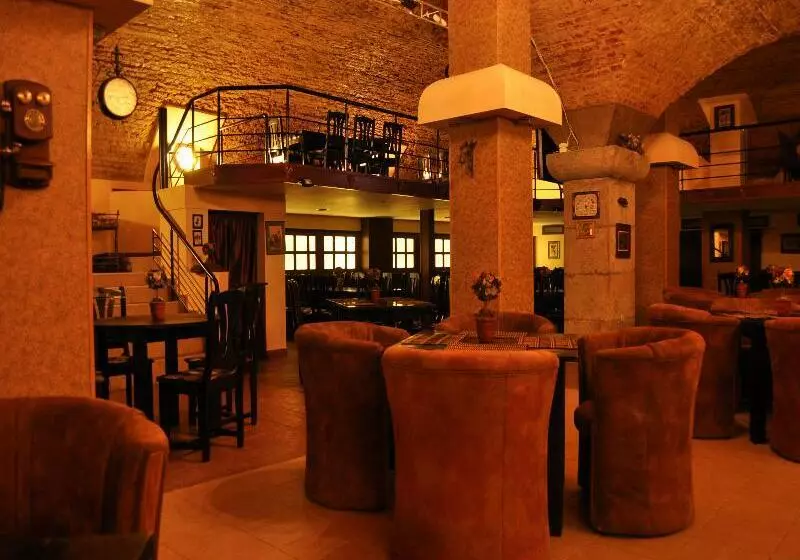 Отель Alcadibo Center