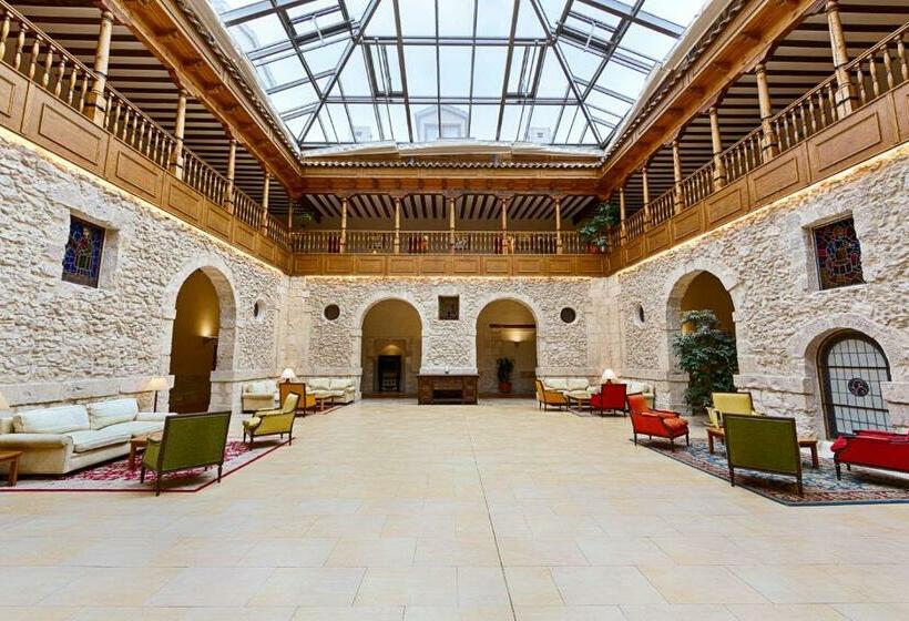 Azz Peñafiel Las Claras Hotel & Spa