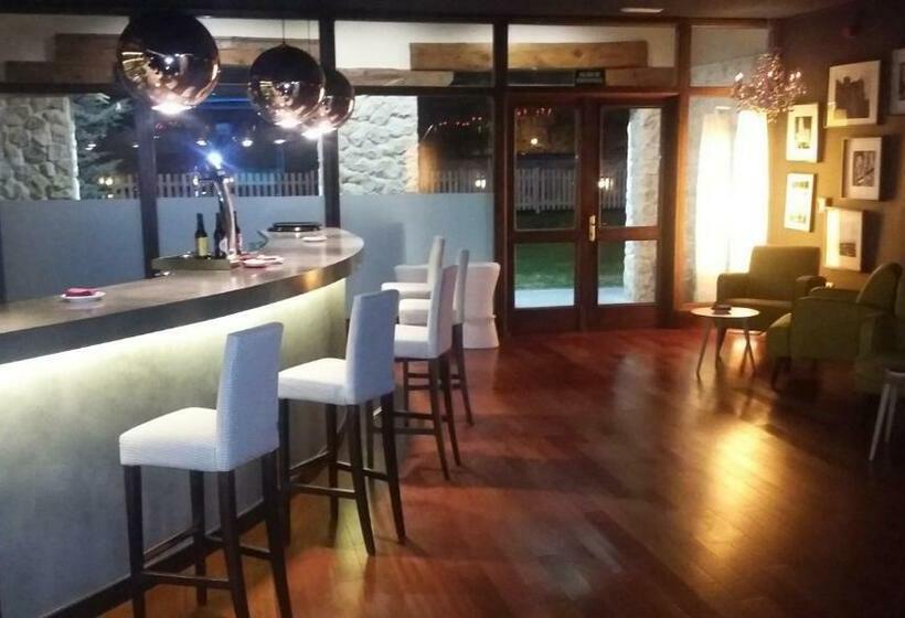 Azz Peñafiel Las Claras Hotel & Spa