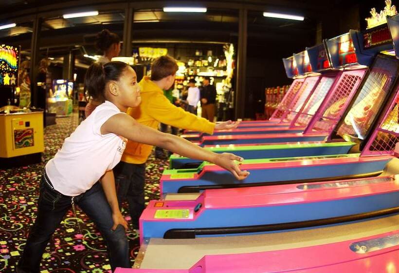 هتل Great Wolf Lodge Niagara Falls