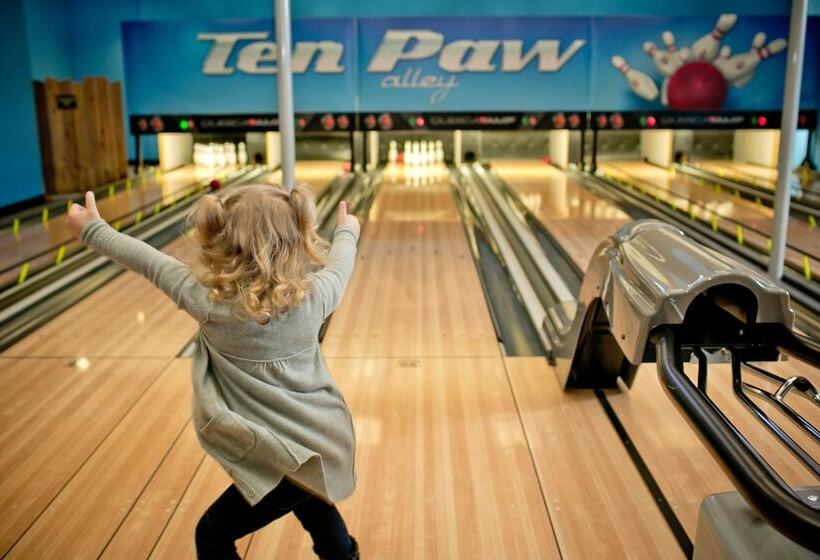 هتل Great Wolf Lodge Niagara Falls