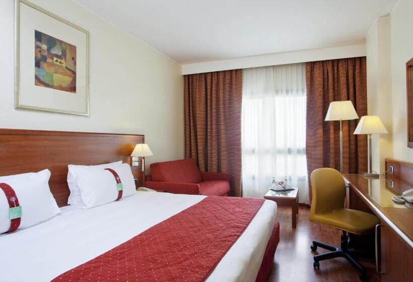 בית מלון כפרי Holiday Inn Cagliari, An Ihg