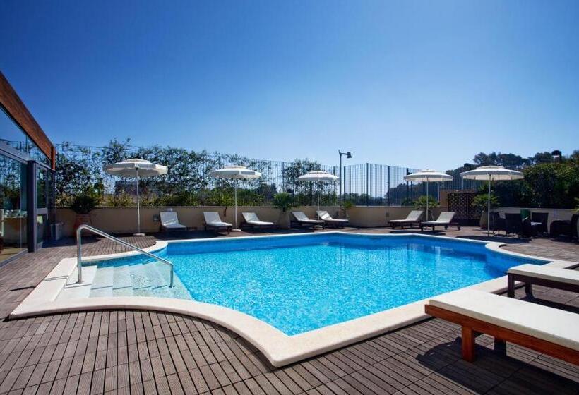 בית מלון כפרי Holiday Inn Cagliari, An Ihg