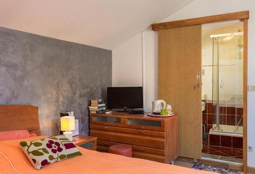 호텔 Guesthouse Ivona