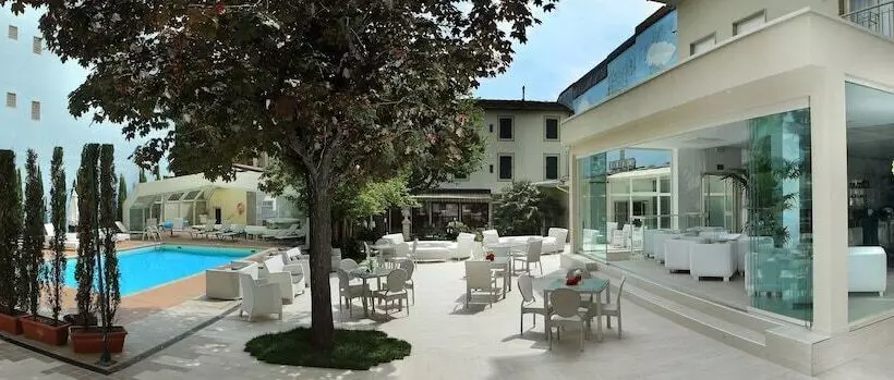 호텔 Manzoni Wellness&spa