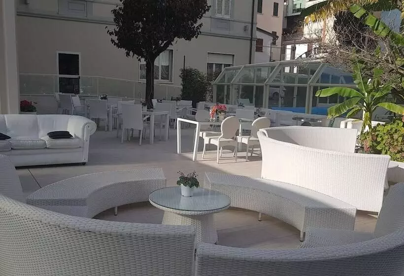 호텔 Manzoni Wellness&spa