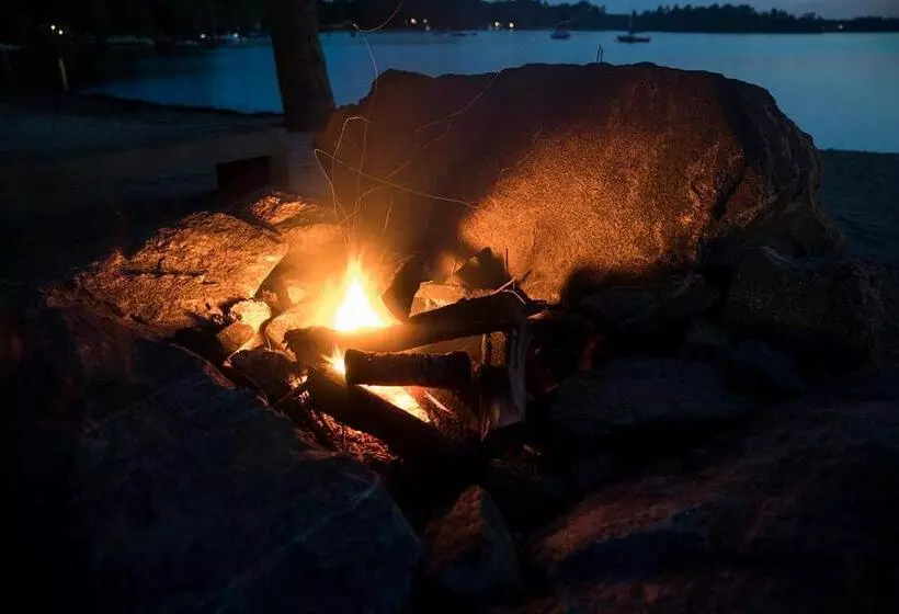 هتل Taboo Muskoka