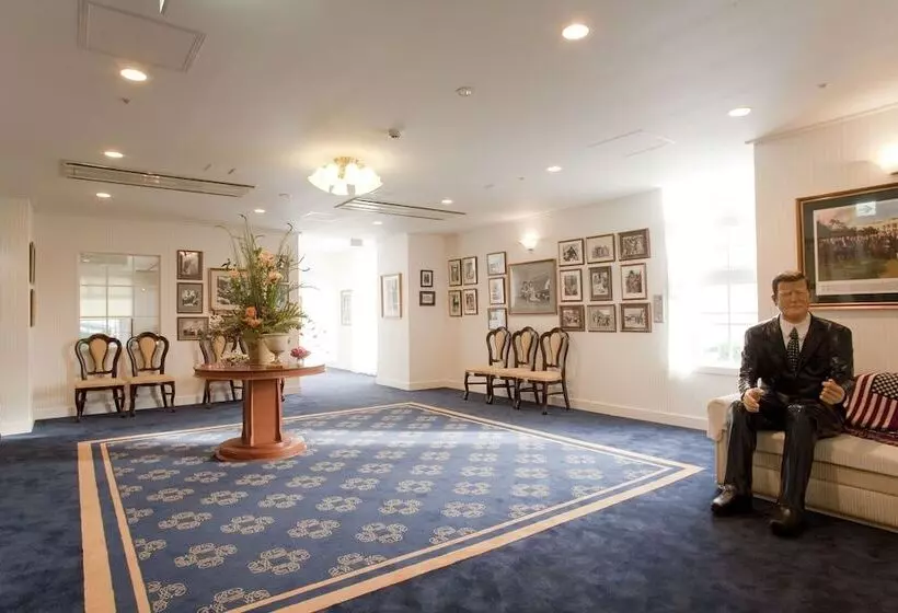 בית מלון כפרי Boston Plaza Kusatsu