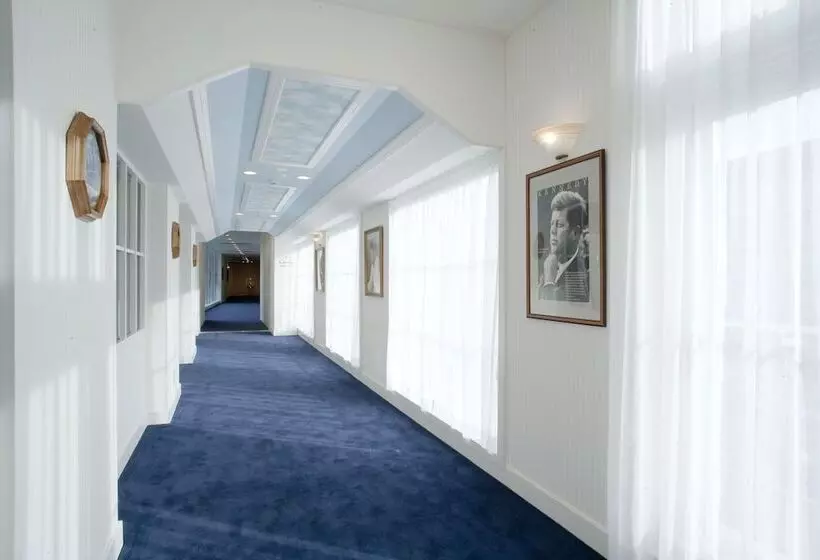 בית מלון כפרי Boston Plaza Kusatsu