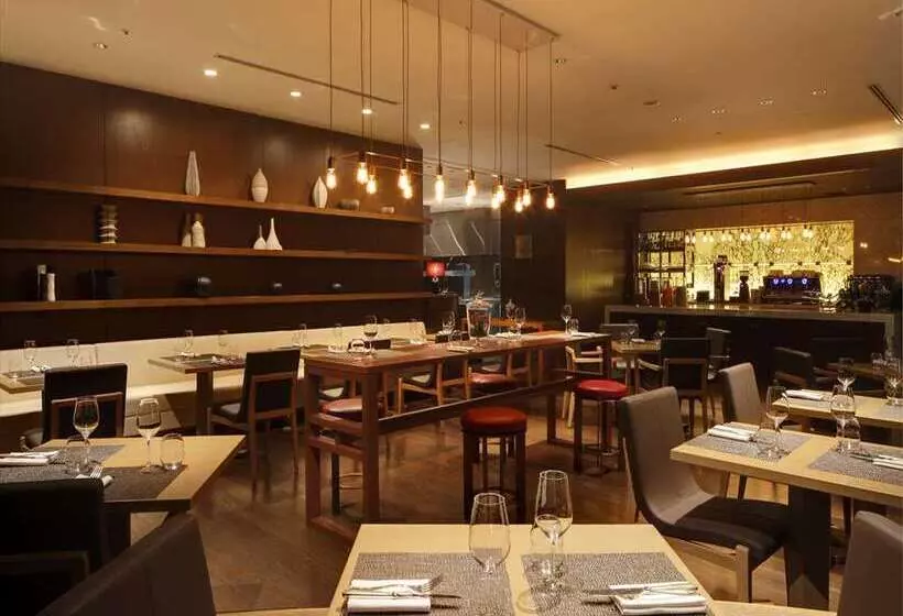 ホテル Conrad Tokyo