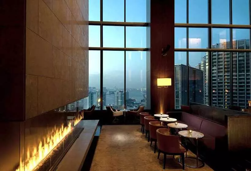 ホテル Conrad Tokyo