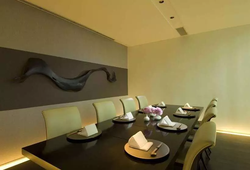 ホテル Conrad Tokyo