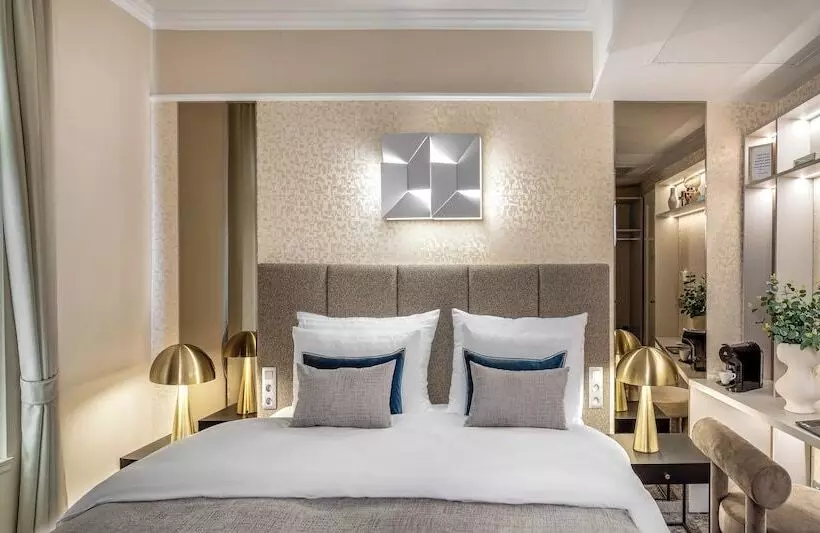 هتل Maestro By Adrez