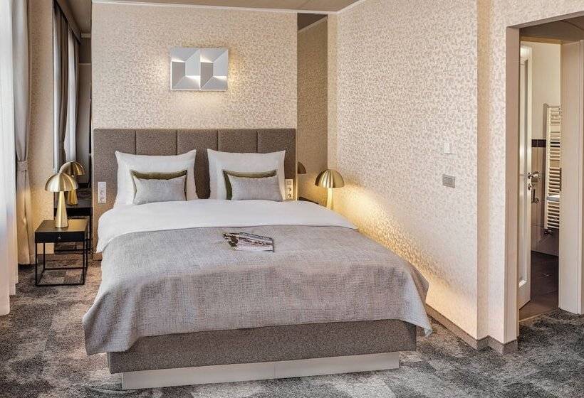 هتل Maestro By Adrez