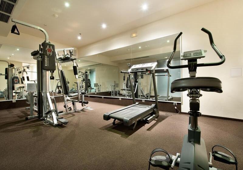 هتل Maestro By Adrez