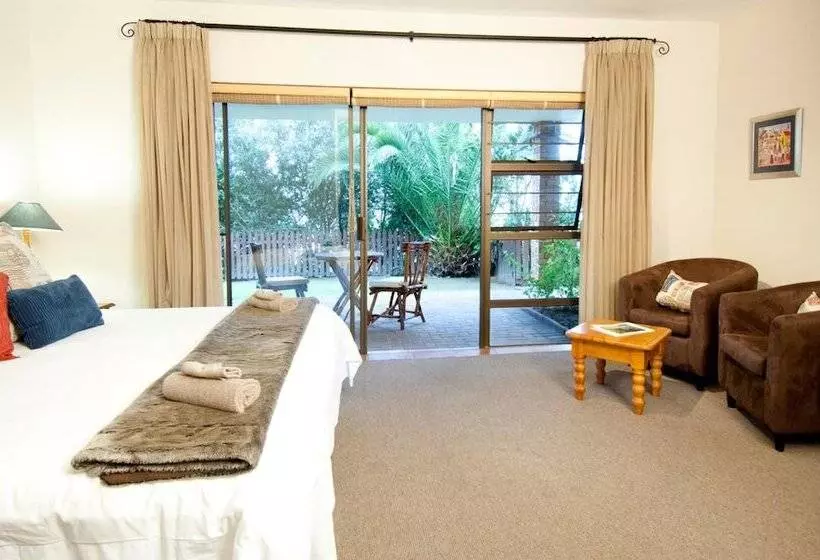 Hotelli Overmeer Guest House