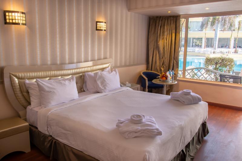 هتل Paradise Inn Beach Resort