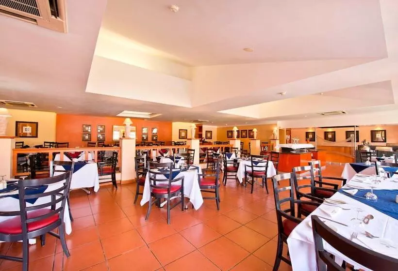 Protea Hotel By Marriott Ondangwa