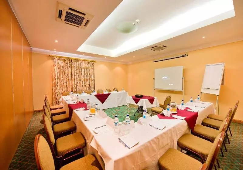 Protea Hotel By Marriott Ondangwa