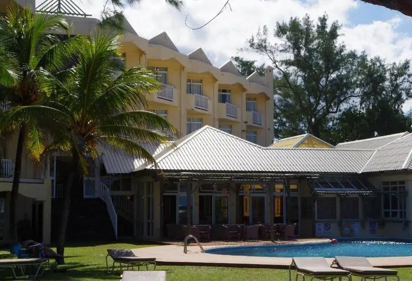 هتل Silver Beach