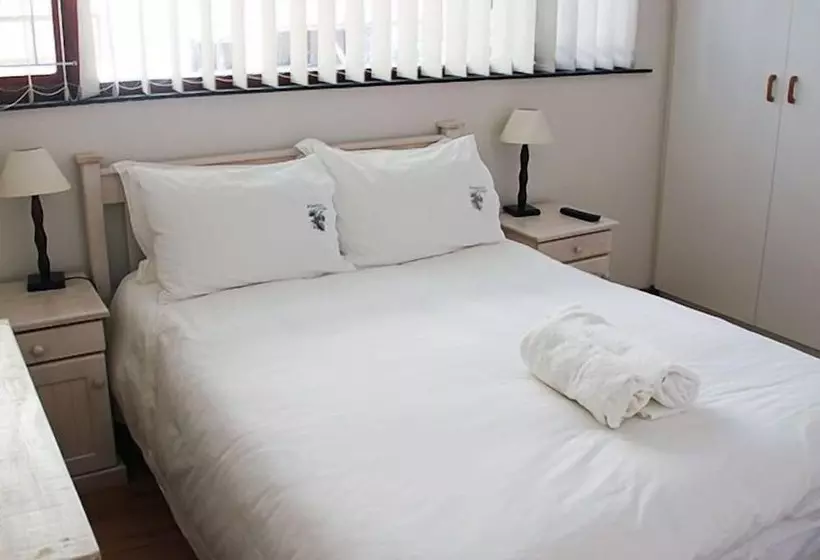 فندق Winelands Lodge