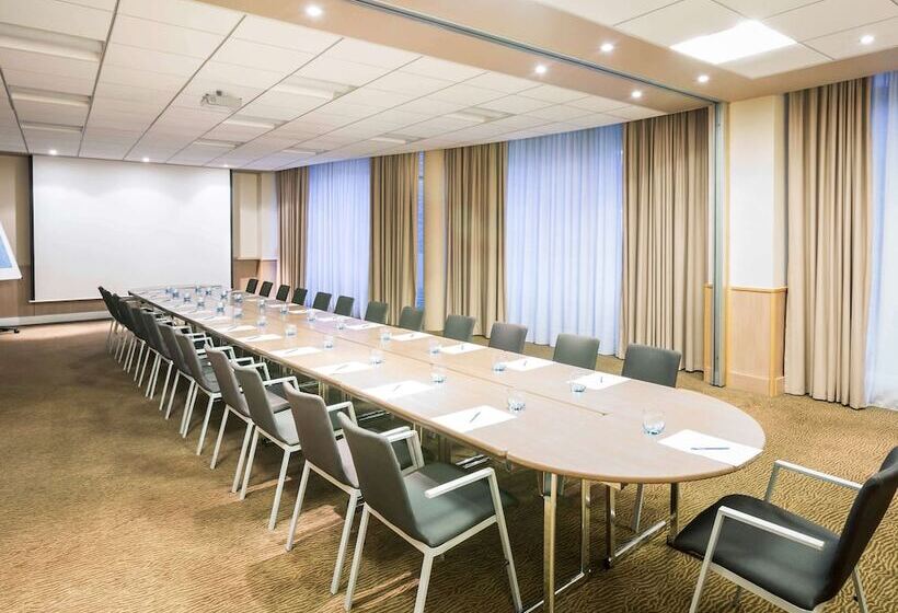 Novotel Reading Centre