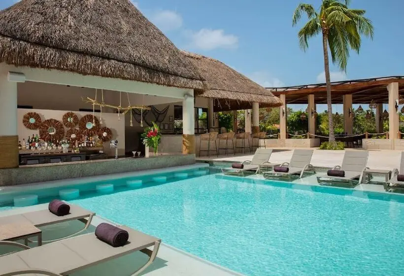 استراحتگاه Dreams Aventuras Riviera Maya   All Inclusive